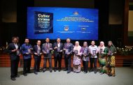 Menteri Dalam Negeri lancar buku “Cyber Crime In Malaysia, kerjasama USIM dan IPSOM