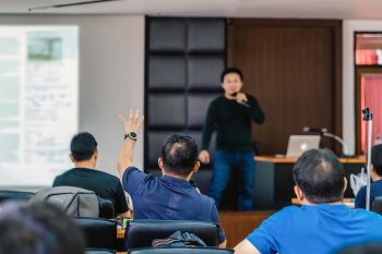 Menginsankan Pendidikan: Keutamaan Kepada Kebajikan Guru
