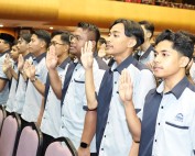 Pelajar Baharu USIM galas amanat dalam Majlis Lafaz Ikrar disaksikan Menteri Agama