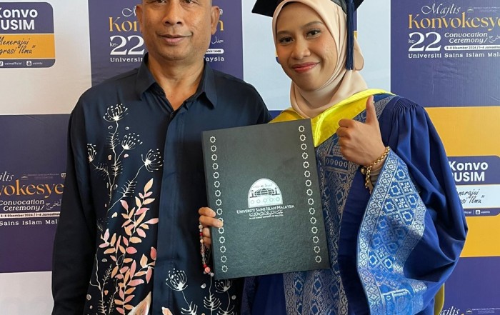 Banjir Tidak Mematahkan Semangat Nabila Untuk Hadir Ke Konvokesyen Meraikan Kejayaan