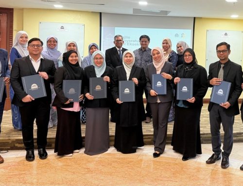 10 Pensyarah KPM Bandar Melaka Terima Sijil Eksekutif Kewangan Islam daripada USIM