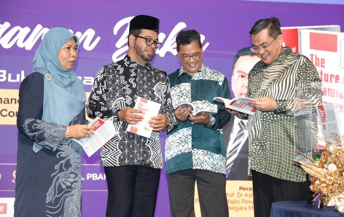 Buku Kewangan Islam Cetus Wacana Segar di PBAKL 2025