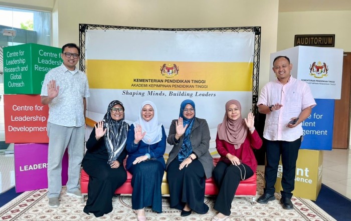 Menanam Nilai Kepimpinan MADANI: Implikasi Program KARISMA Pemimpin Muda kepada Pentadbir Muda USIM