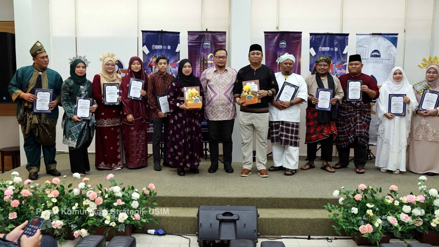 Staf USIM Serlah Bakat Seni di Pentas SERUMPUN Suara Merdeka 2025