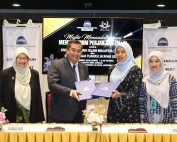 USIM dan GDTJ Meterai Perjanjian Pemilikan Bersama Harta Intelek Batik Bunga Lado