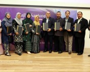 USIM raikan jasa dan bakti Warga Universiti dalam Majlis Sanjungan Budi 2025