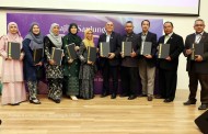USIM raikan jasa dan bakti Warga Universiti dalam Majlis Sanjungan Budi 2025