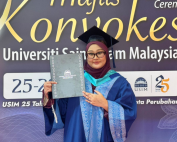 Dialisis Bukan Penghalang: Aliaa Genggam Ijazah Dengan Kekuatan Luar Biasa