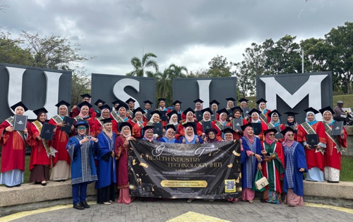 USIM rai 32 graduan sulung teknologi industri kesihatan