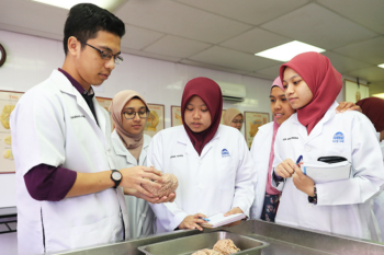 Jaminan Tempat di IPTA untuk Pelajar Cemerlang: Langkah Bijak Menghargai Kecemerlangan dan Membina Kepercayaan