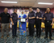 USIM Perkukuh Libatsama Komuniti melalui Majlis Penyerahan Projek Kampung Angkat Madani 2025 dan Karnival Juasseh